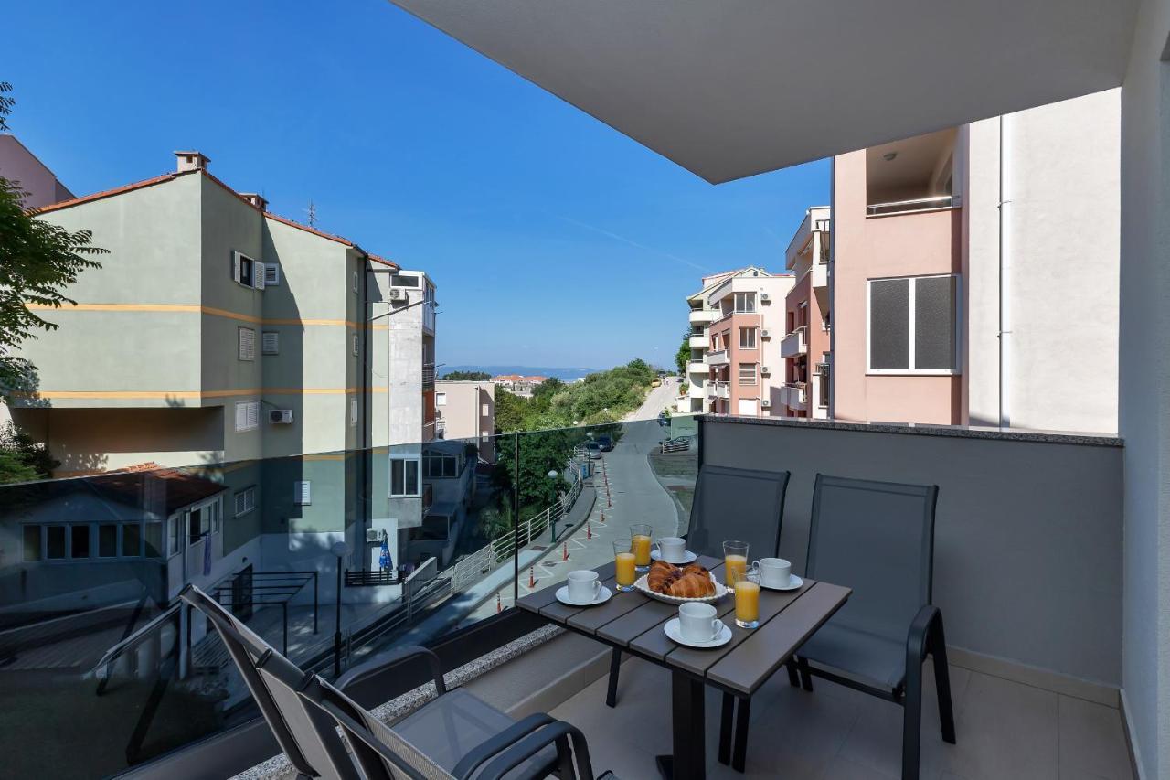 Apartment M&L Makarska Exteriör bild